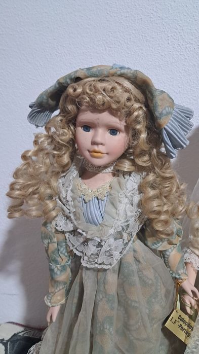 Bonecas de porcelana