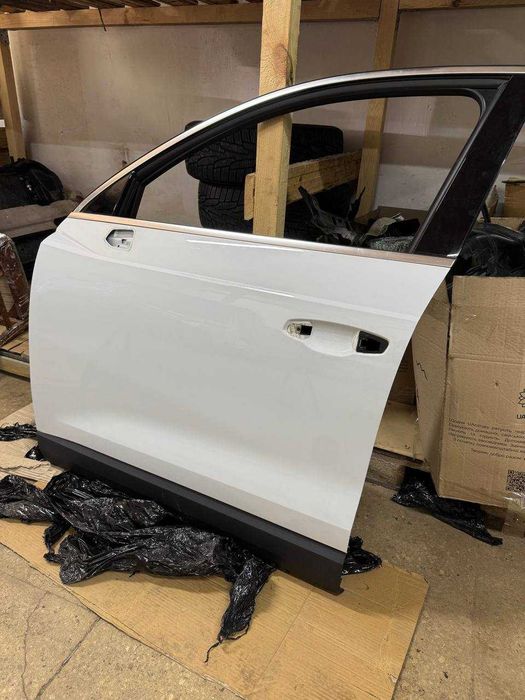 audi q3 83a SUV Двері ліві передні , в наявності Львів в колір LS9R