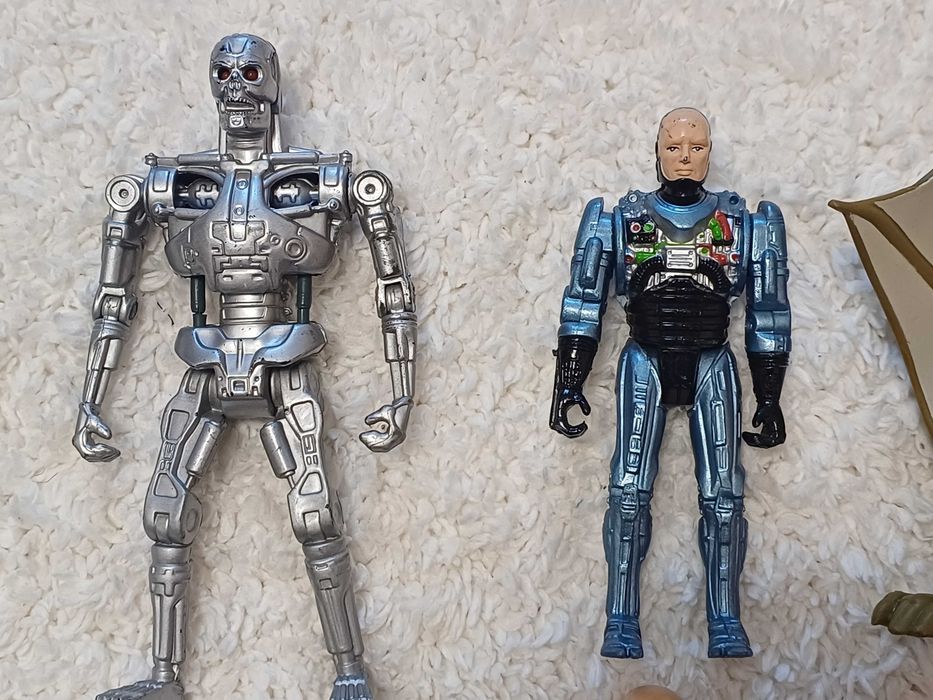 WCW Goldberg Terminator T-800 Robocop Tarzan