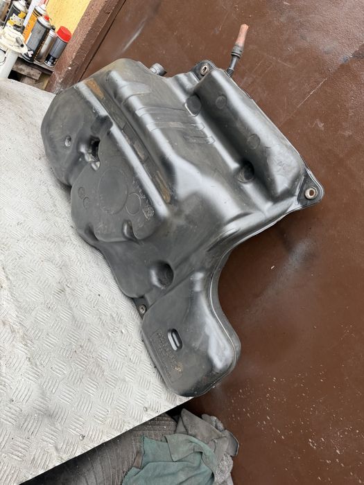 Бак бензобак Тойота королла 08г toyota corolla e150