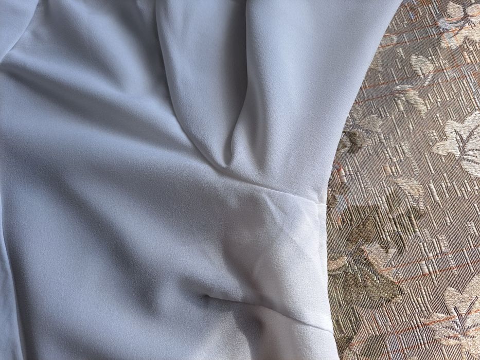 Ніжна жіноча блуза