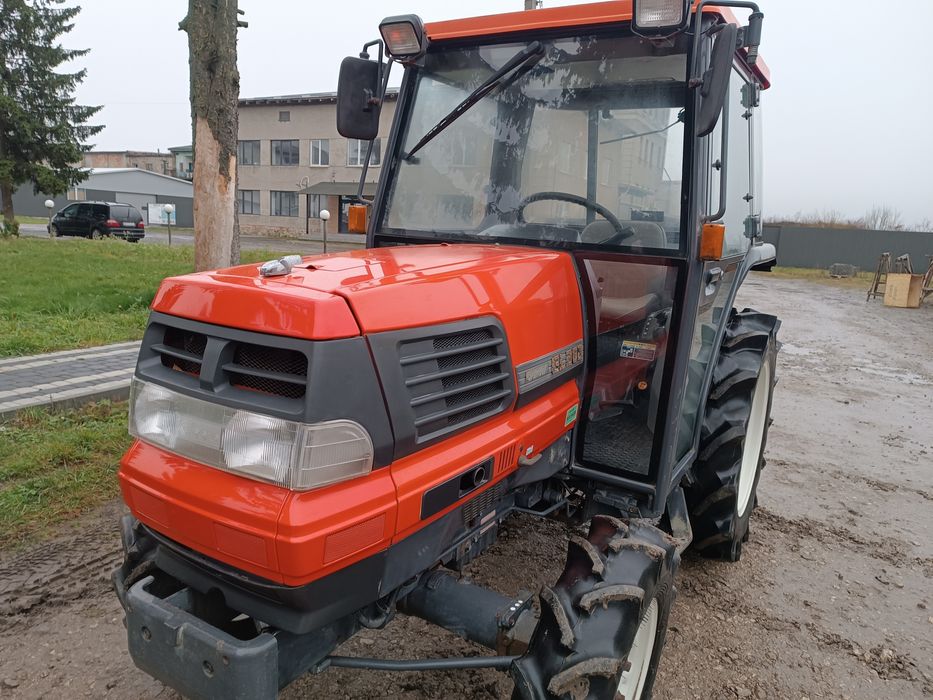 Японський мінітрактор.Трактор Кубота