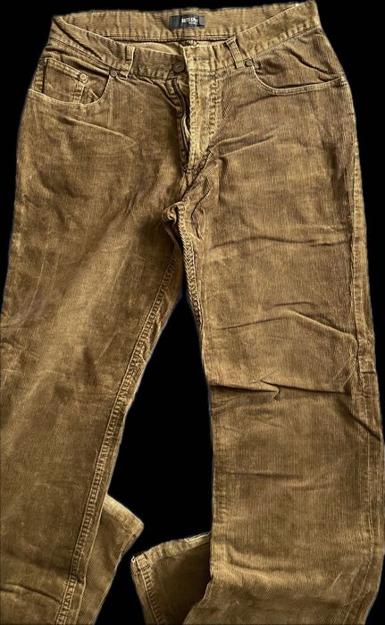 Calças jeans das marcas Armani Jeans Massimo Dutti tamanho M