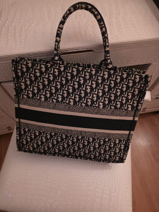 Christian Dior Book Tote Large - Premium LUXO – Excelente Estado