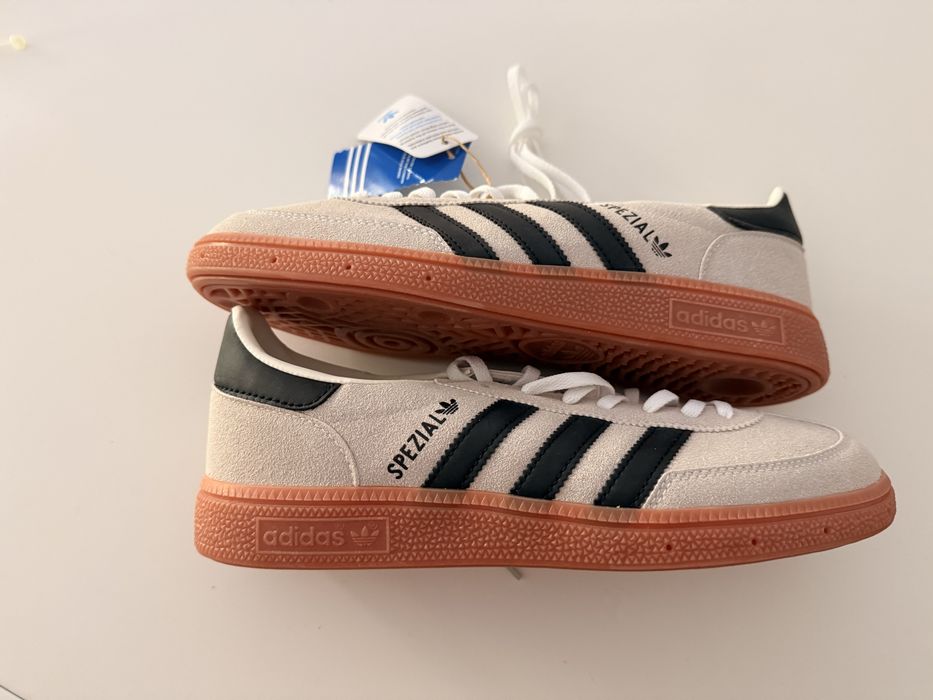 Adidas Spezial white