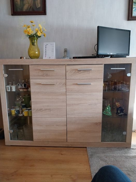 Komoda używana sonoma.