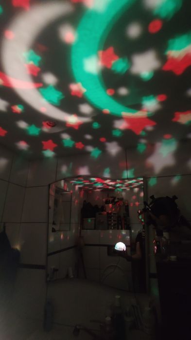 Lampka projektor gwiazd