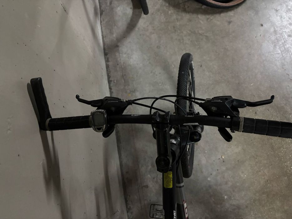 Bicicleta btt/gravel GT avalanche 3.0