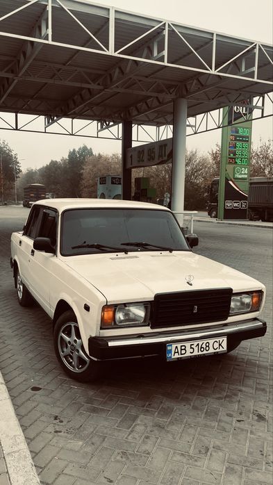 Продам машину ваз 2107