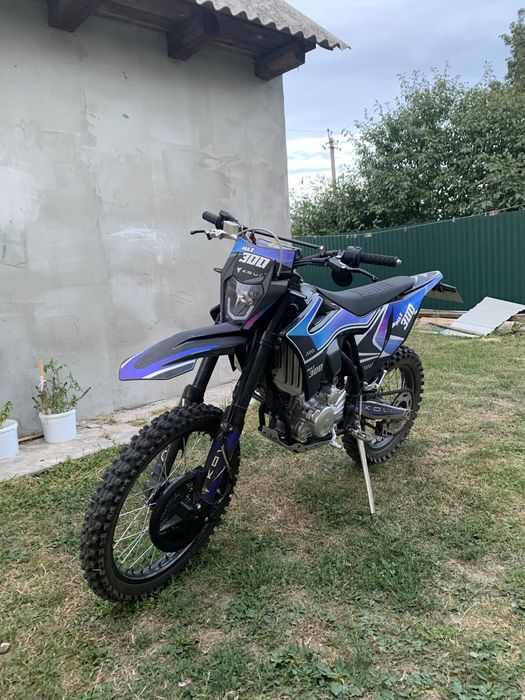 Продам мотоцикл Kovi Max 300