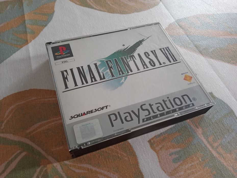 Jogo PlayStation Final Fantasy VII