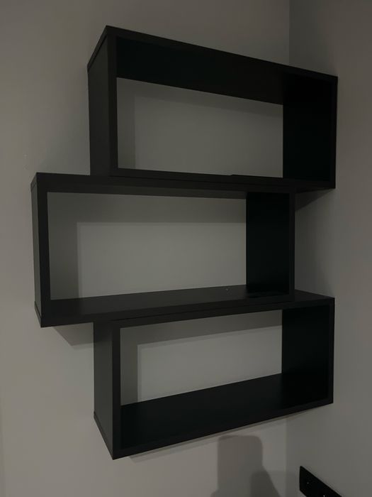 Półka ścienna IKEA LACK czarna – nowoczesna, bardzo dobry stan