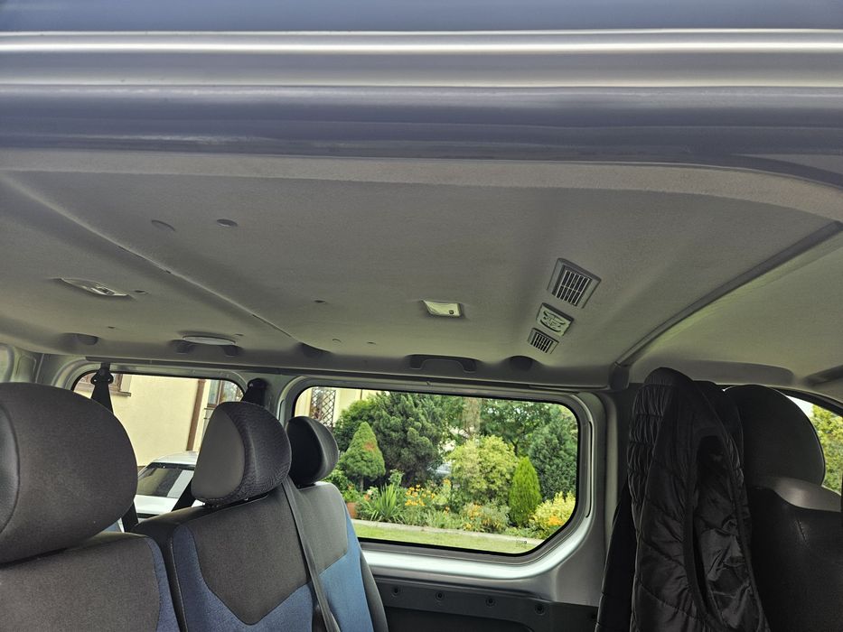 RenaultTrafic 9 osób