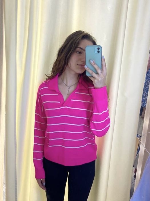 Тоненька кофтинка вільного крою