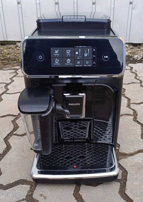 Кавомашина автоматична Саеко Saeco Philips Series 2200 EP2231 Latte Go