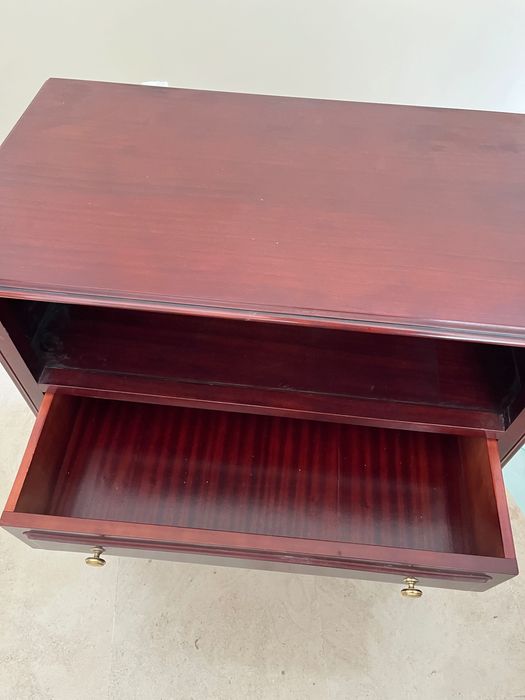 Móvel TV com gaveta