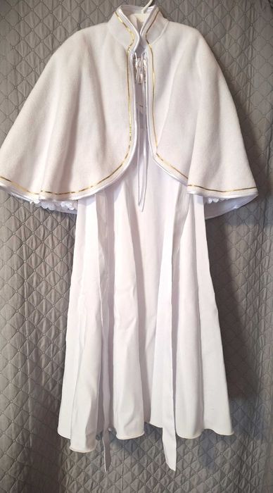 Sukienka komunijna z dodatkami