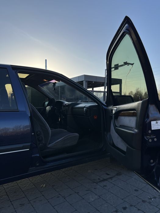 Продам дуже хороше авто Opel Vectra