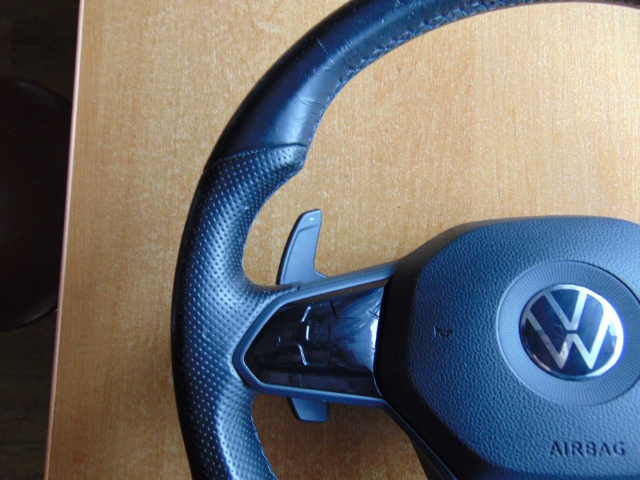 kierownica kompletna vw golf VIII R tiguan R arteon  passat grzana