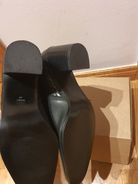 Botas Pretas pele Mango