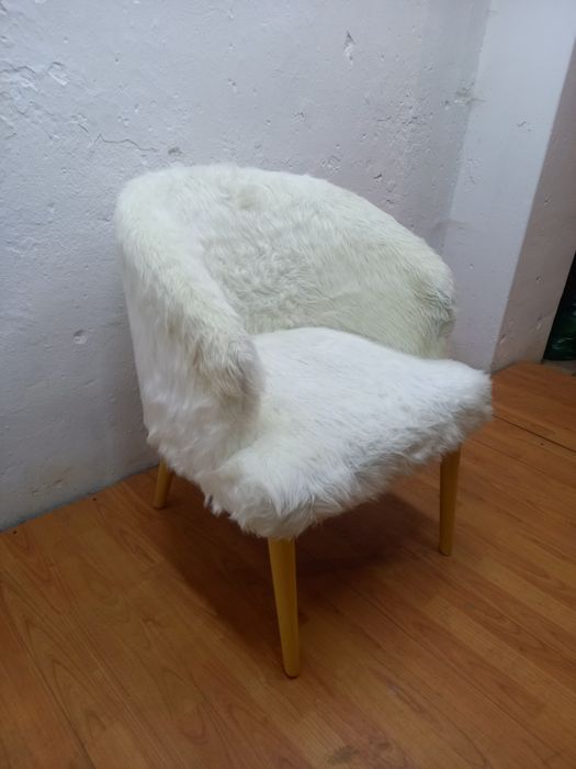 Fotel włochacz bardzo dobry stan.