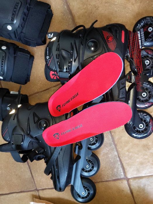 Ролики Flying Eagle F4 Raven з сумкою і захистом.