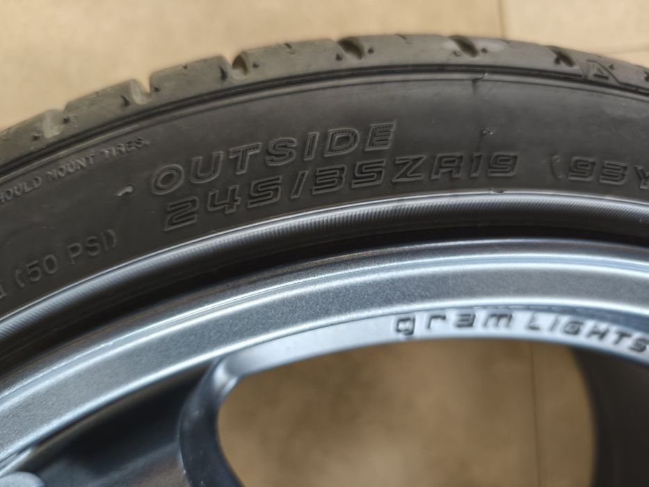 Kute felgi 19 Rays Gran Lights 57 CR z oponami Falken