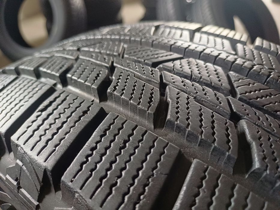 Opony zimowe  Firemax 195/65/15 2sztuki 18/19r