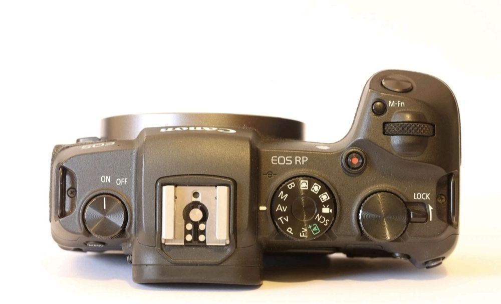 Canon EOS RP - Câmera mirrorless