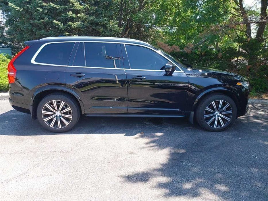 Volvo XC90 T5 Momentum      2022