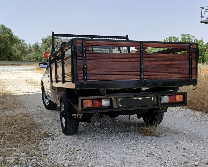 Vende-se pick up datsun