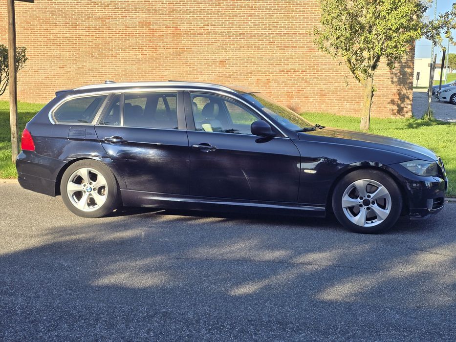 Bmw 320d Touring Lci Ano 2012 — photo 4
