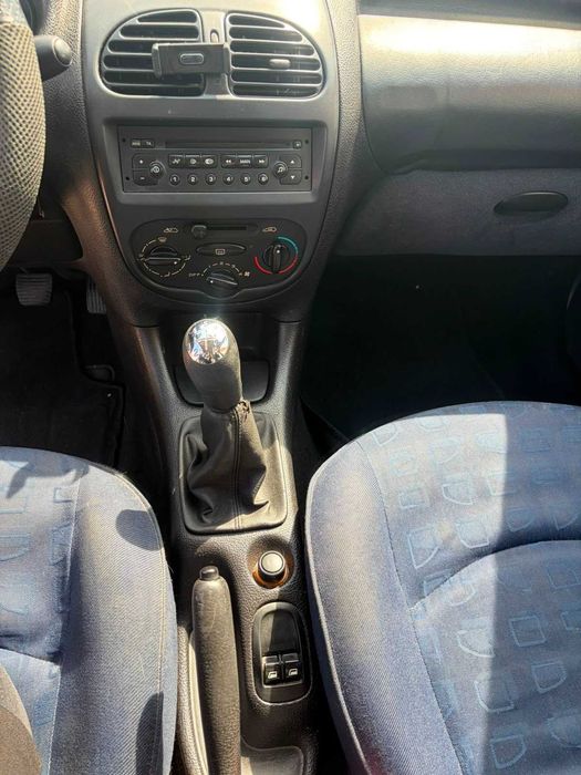 Peugeot 206 — fotografia 11