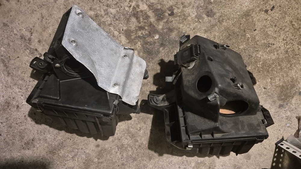 AUDI A4 B5/A6 C5/PASSAT B5 - Caixas de filtro ar originais Impecáveis