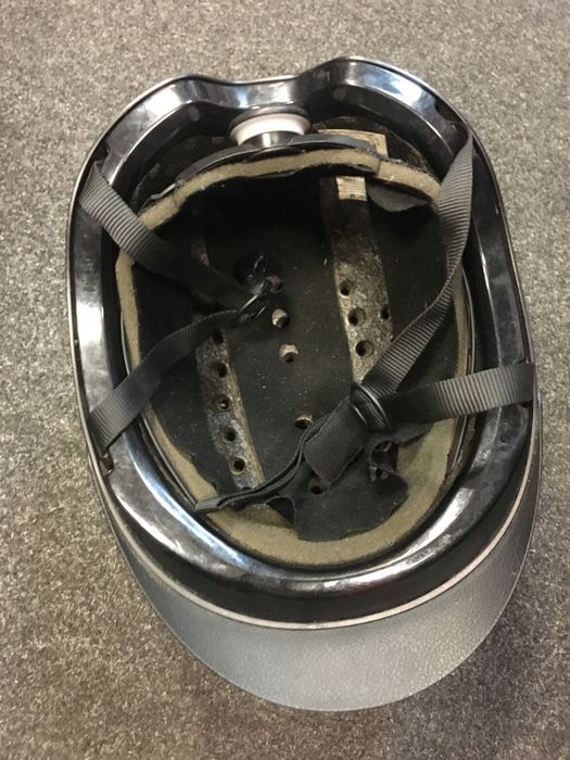 Kask jeździecki do jazdy konnej fouganza toczek