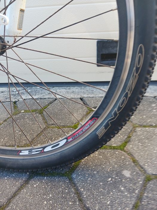 Bicicletas    com pouco  uso