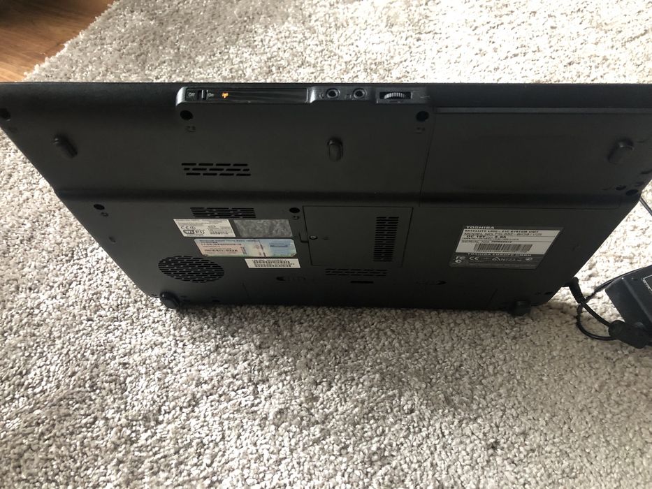 Продаж ноутбука Toshiba l300