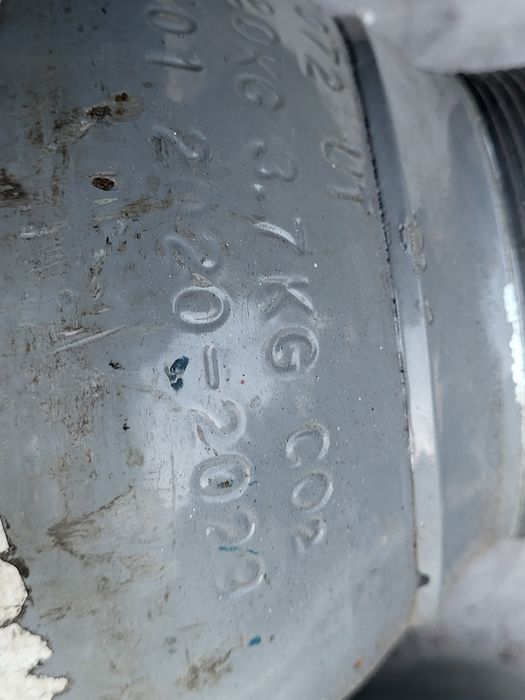 Butla dwutlenku węgla (C02) z reduktorem.