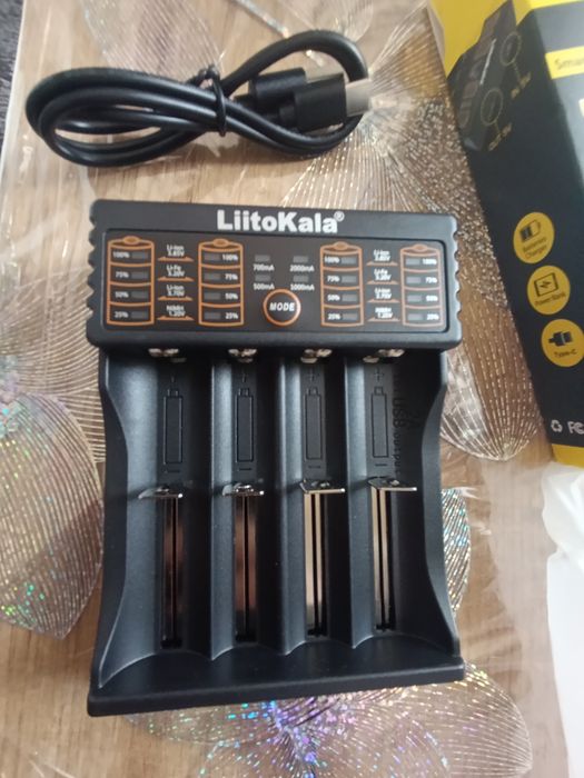 Зарядний пристрій Liito Kala  lii 402