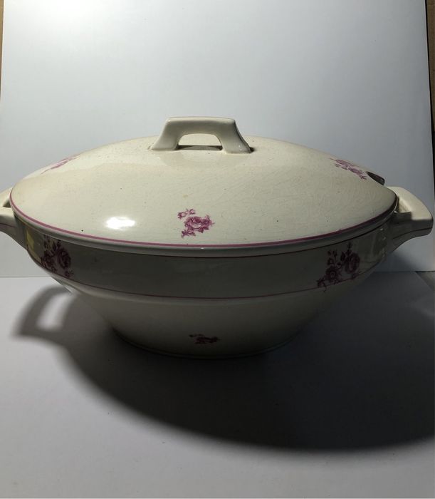 Terrina antiga das porcelanas Cesol
