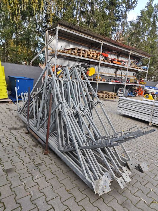 Konsole rusztowanie podwieszane zawieszane dekarskie używane