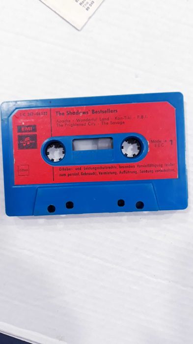Cassete musica muito antiga.  The Shadows Bestsellers.