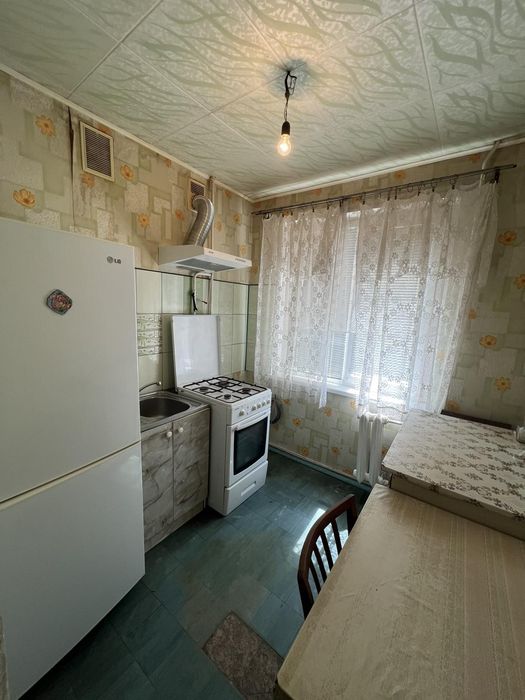 Продаю 2х комнатную квартиру по Космонавтов