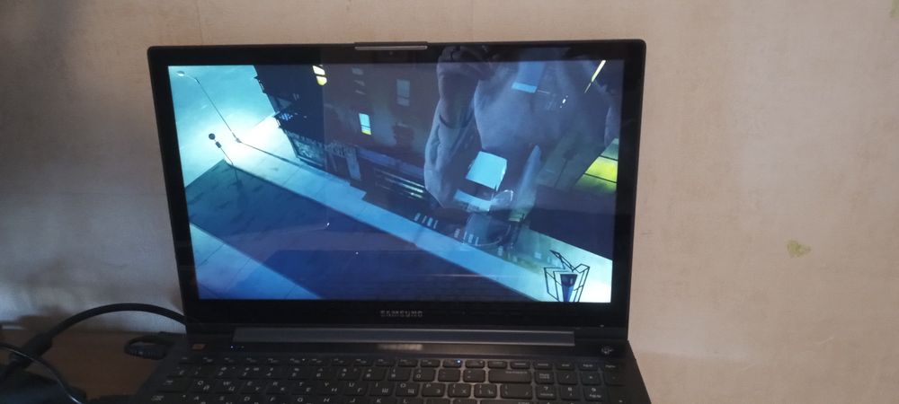 Ноутбук сенсорный SAMSUNG ATIV Book 8