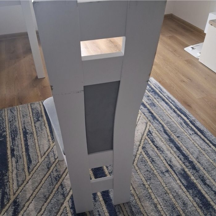 Stół rozkladany 80x140 plus krzesla