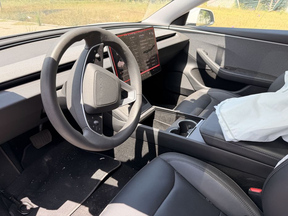 Tesla  model  3  premium  salvado