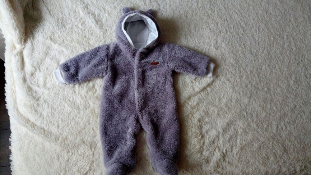 Дитячий комбінeзон.