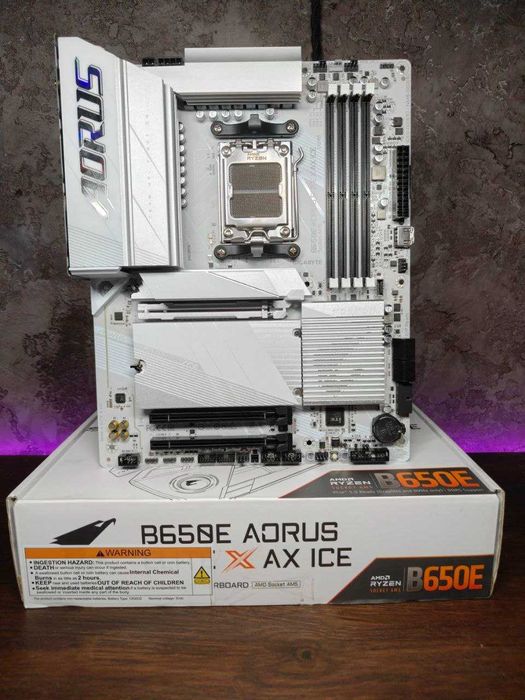 Материнська плата Gigabyte B650E Aorus Elite X AX ICE (AM5) 7000-9000 Серія AMD