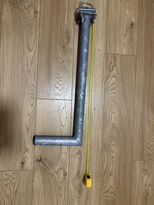Uchwyt anteny satelitarnej, balkonowy kątowy 70cm solidny
