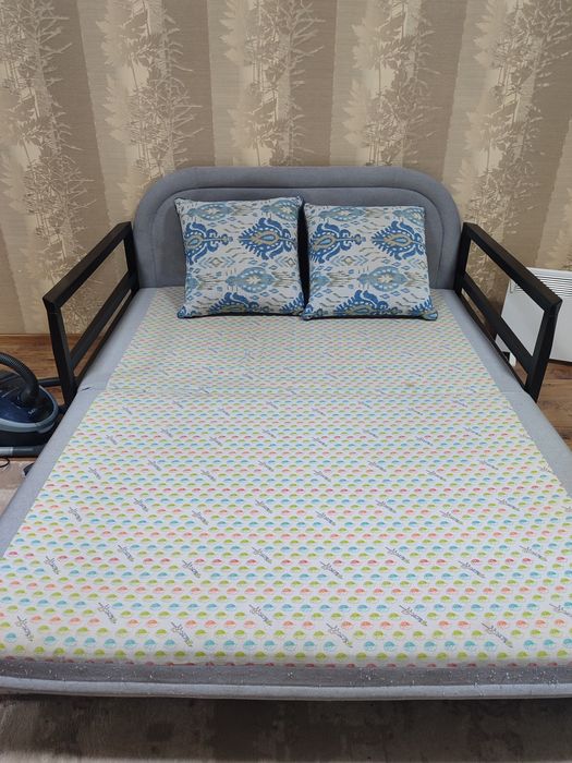 Продам диван в хорошому стані